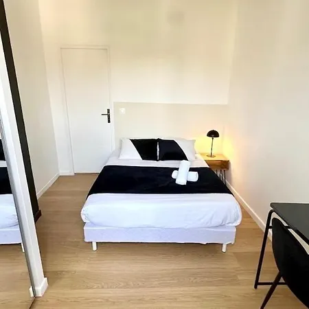 Emile - 1 Bedroom - Pierre Benite Lejlighed *